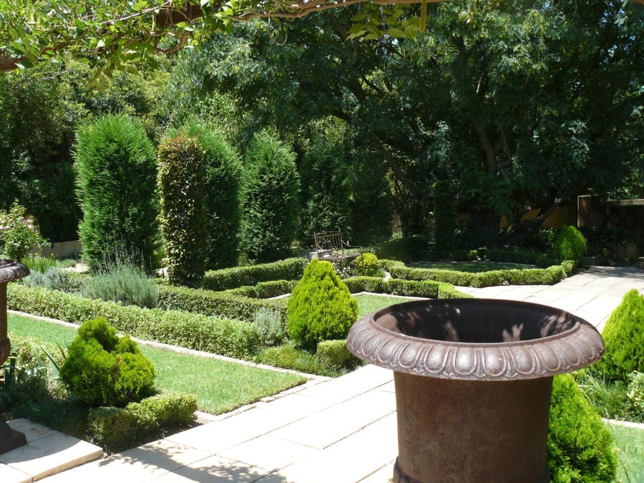 Moon And Sixpence Garden Guest House Мулдерсдрифт Екстериор снимка